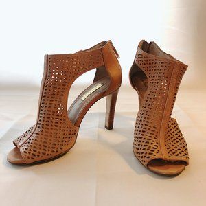 Louis et Cie Olivia Laser Cut Leather Pumps